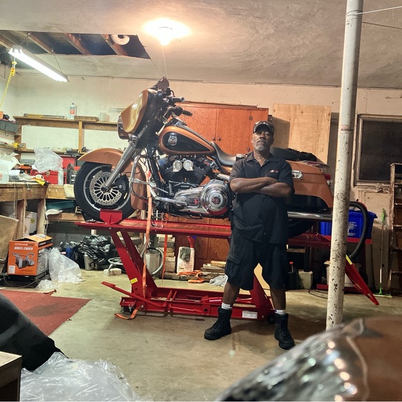 Meet your Posher, Aj - Picture 5 of 5